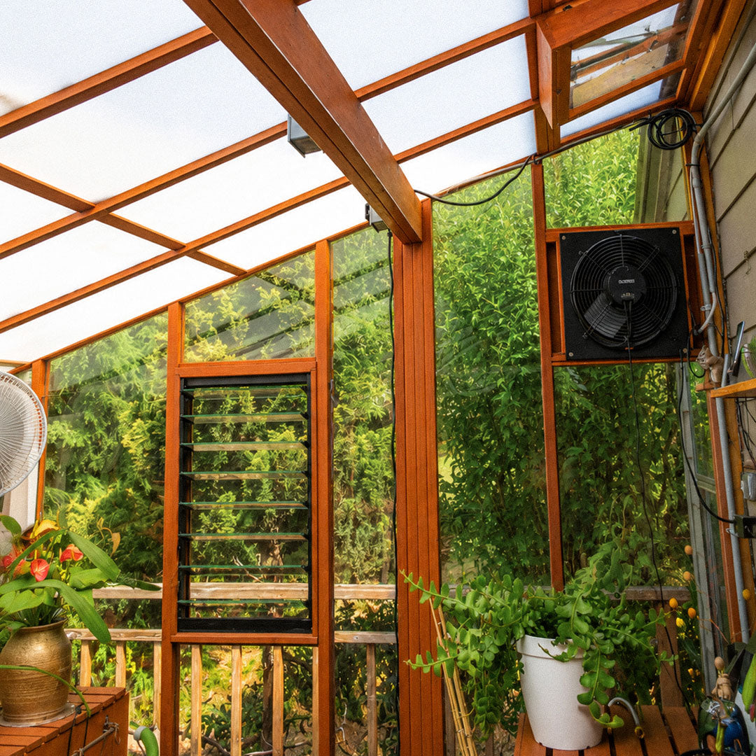 Garden Sunroom – Luxury Lean-To Greenhouse for All-Season Living